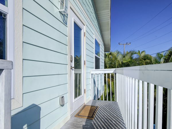 Bradenton Beach Four Bedroom Vacation Home with Pool & Spa